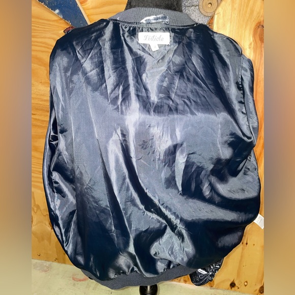 LISTICLE Velour Full Zip Ruched Sleeve
Bomber Jacket Sz Lg - Picture 6 of 9